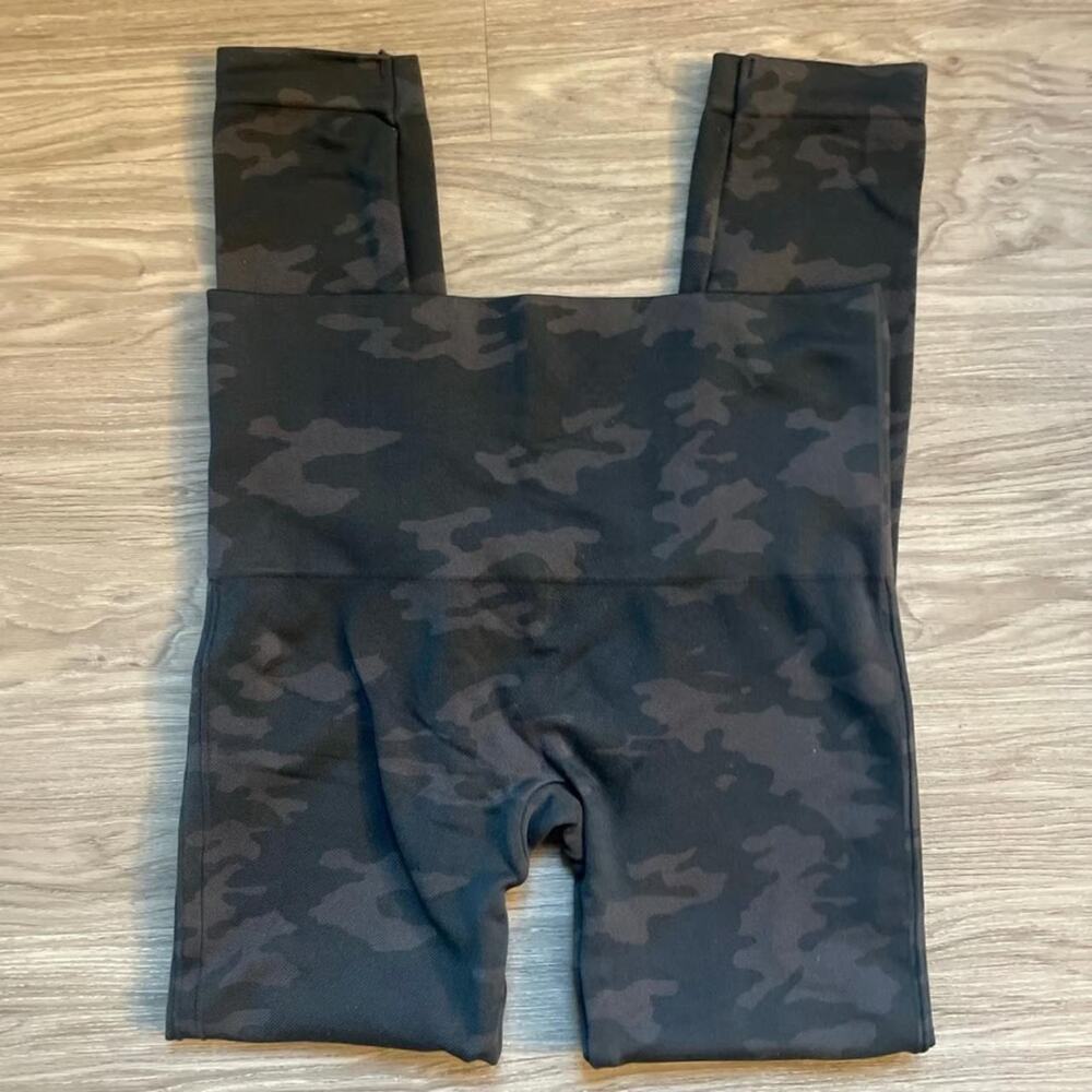SPANX Camo Legging